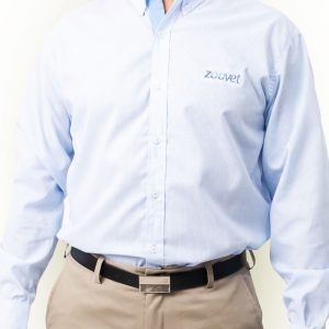 C17 - Camisa hombre batista rayada mangas largas - Con pie de cuello, ojal y puños combinados