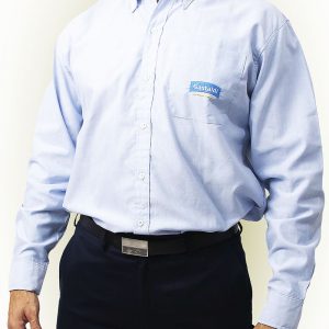 C12 - Camisa hombre oxford lisa mangas larga con pie de cuello combinado